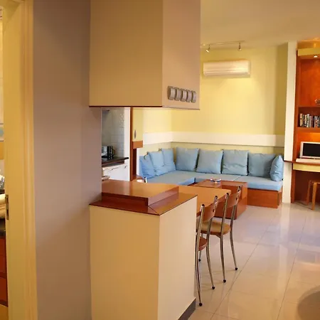 Stefanakis - Car Included